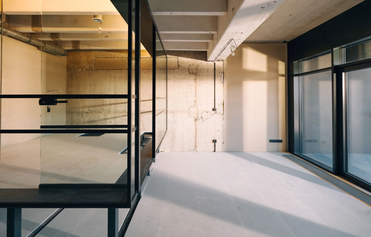 White Wall — ukázka 1